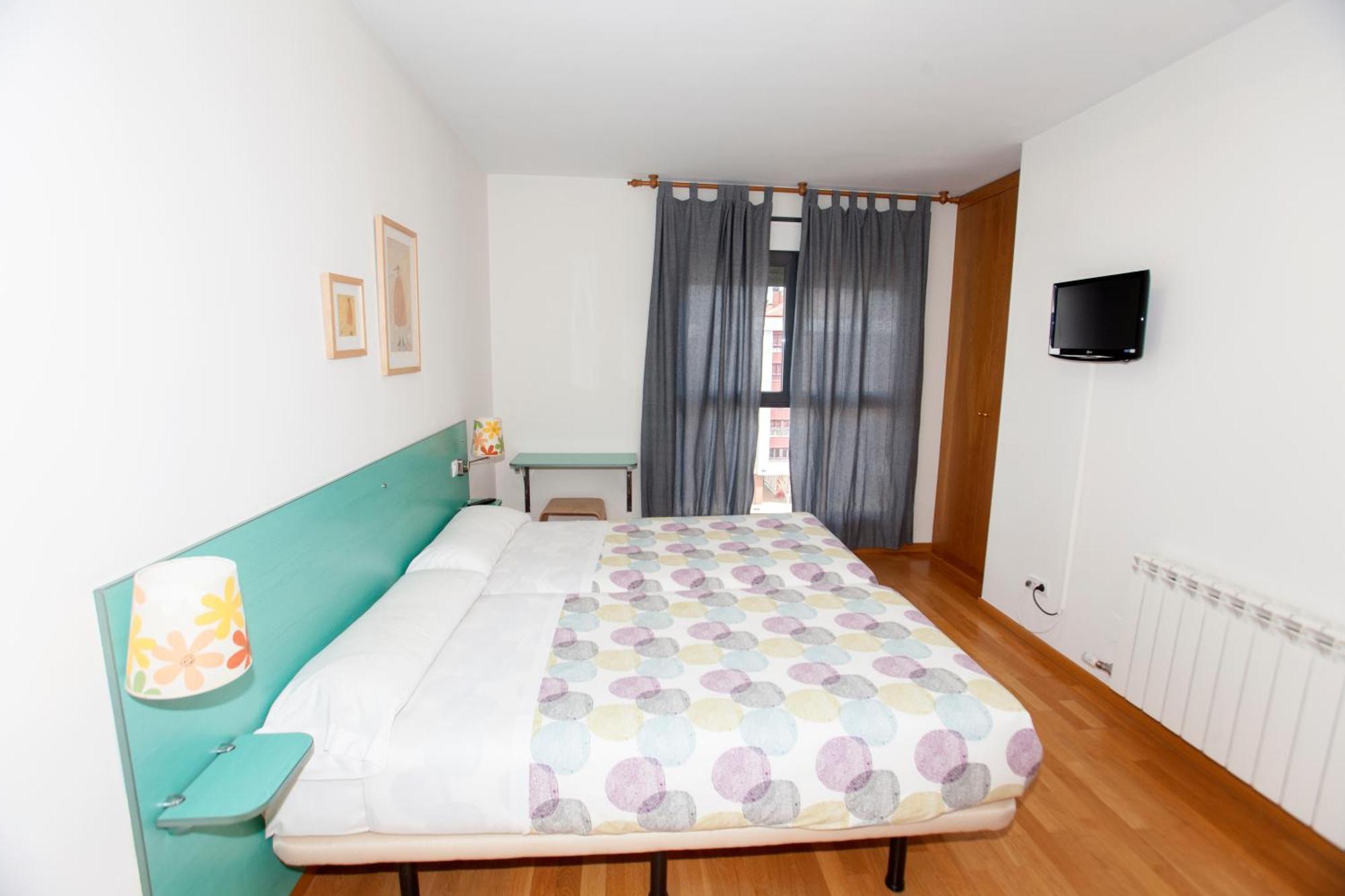 Hostal Via Lactea Burgos Ngoại thất bức ảnh