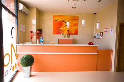 Hostal Via Lactea Burgos Ngoại thất bức ảnh