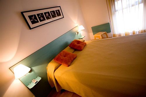 Hostal Via Lactea Burgos Ngoại thất bức ảnh