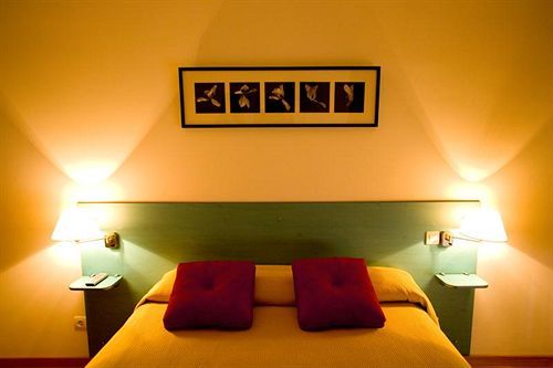 Hostal Via Lactea Burgos Ngoại thất bức ảnh